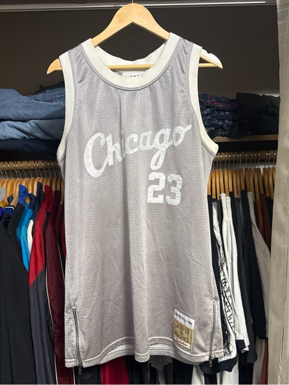Sneak Gallery Laced Up Retro 4 Michael Jordan Pure Money Chicago Jersey Size XL